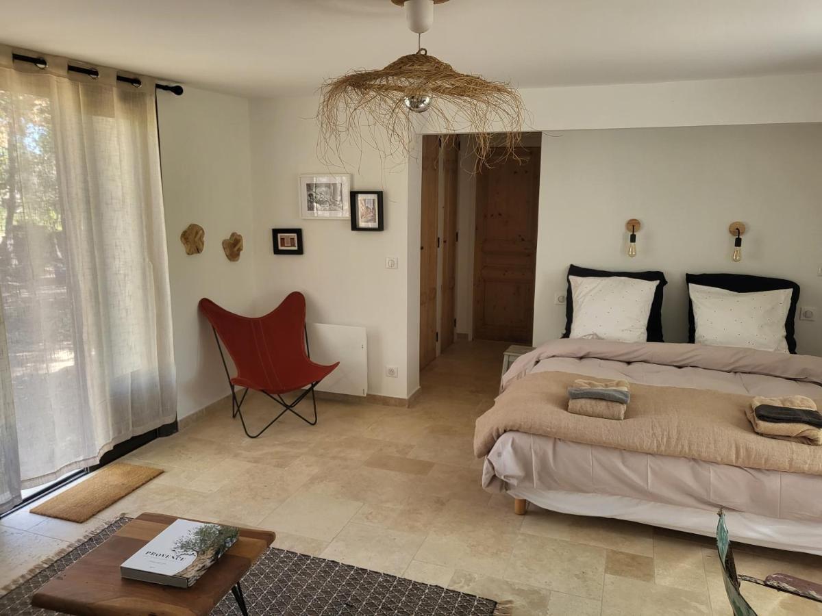 Le Cabanon Bed & Breakfast Menerbes Luaran gambar